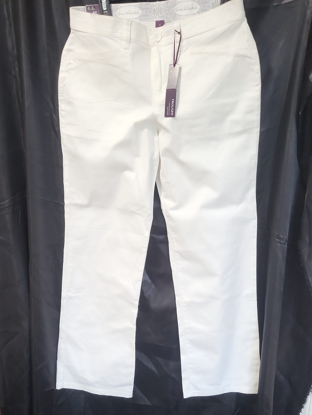 Gloria Vanderbilt Mid-Rise Comfort Fit Size 8S